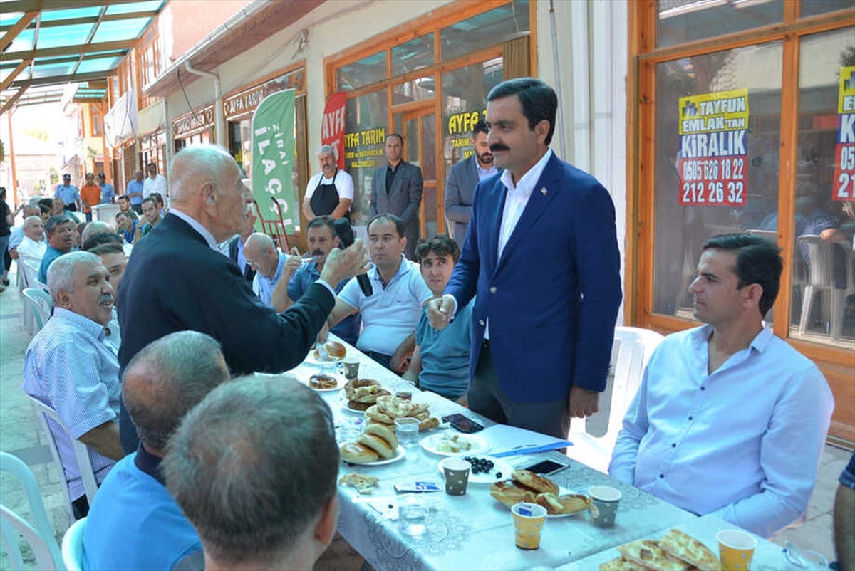 Uzun Çarşı\'da Cephe ve Sokak Düzenlemesi
