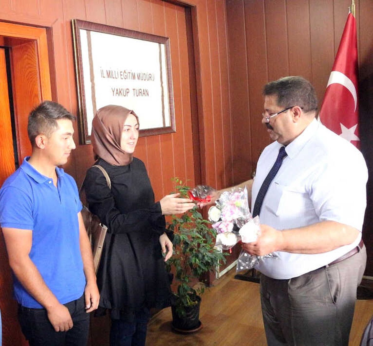 Aday Öğretmenlerden Milli Eğitim Müdürü Turan\'a Ziyaret