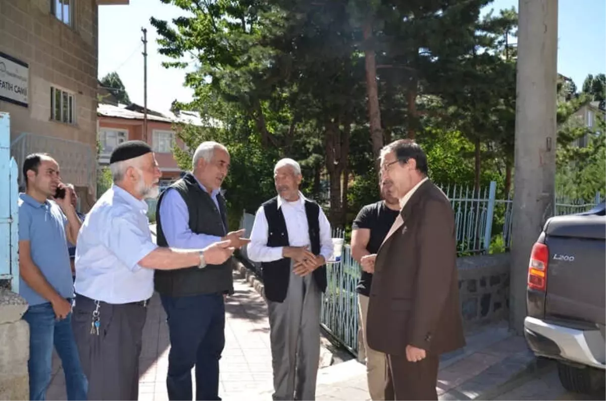 Başkan Bulutlar, Vatandaşlarla Çay İçti İstişarede Bulundu