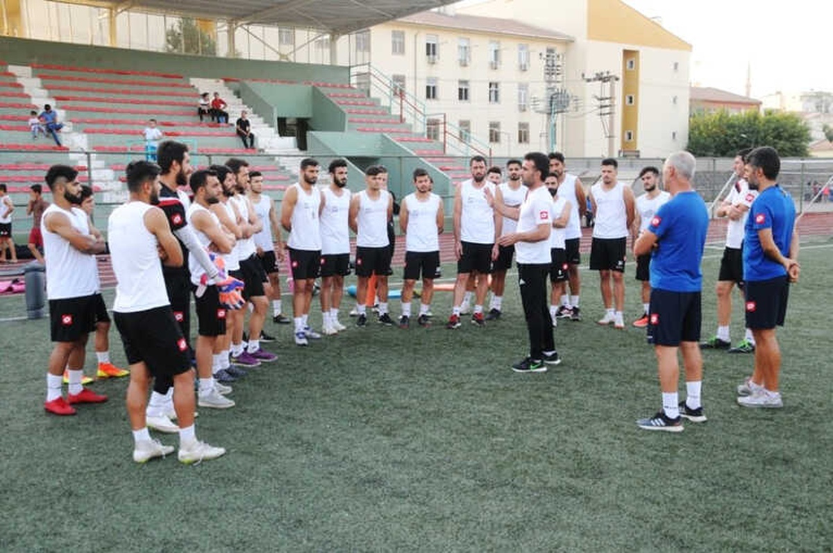 Cizrespor\'da Ankara Adliyespor Maçı Hazırlıkları
