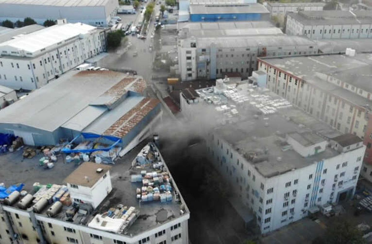 Etiket Fabrikasındaki Yangın Söndürüldü