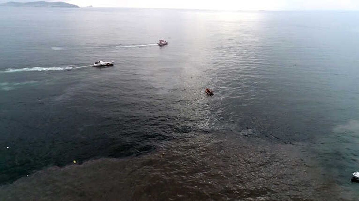 Helikopterin Düştüğü Bostancı Sahili\'ndeki Çalışmalar Havadan Görüntülendi