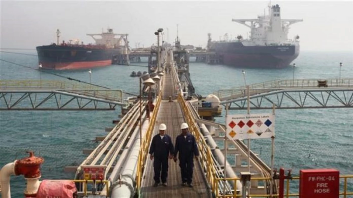 İran, Körfez\'deki Ana Petrol İhracat Limanını Umman Denizi\'ne Naklediyor