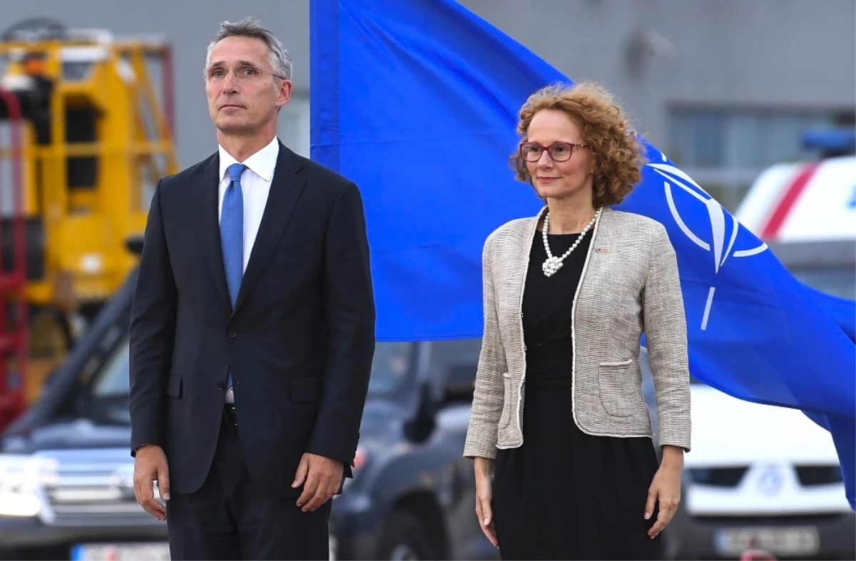 NATO Genel Sekreteri Stoltenberg Makedonya\'da