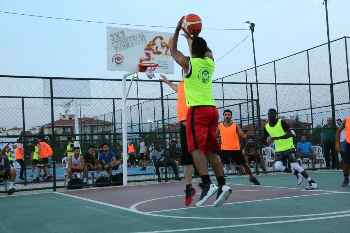 Odunpazarı\'ndan Sokak Basketbolu Turnuvası