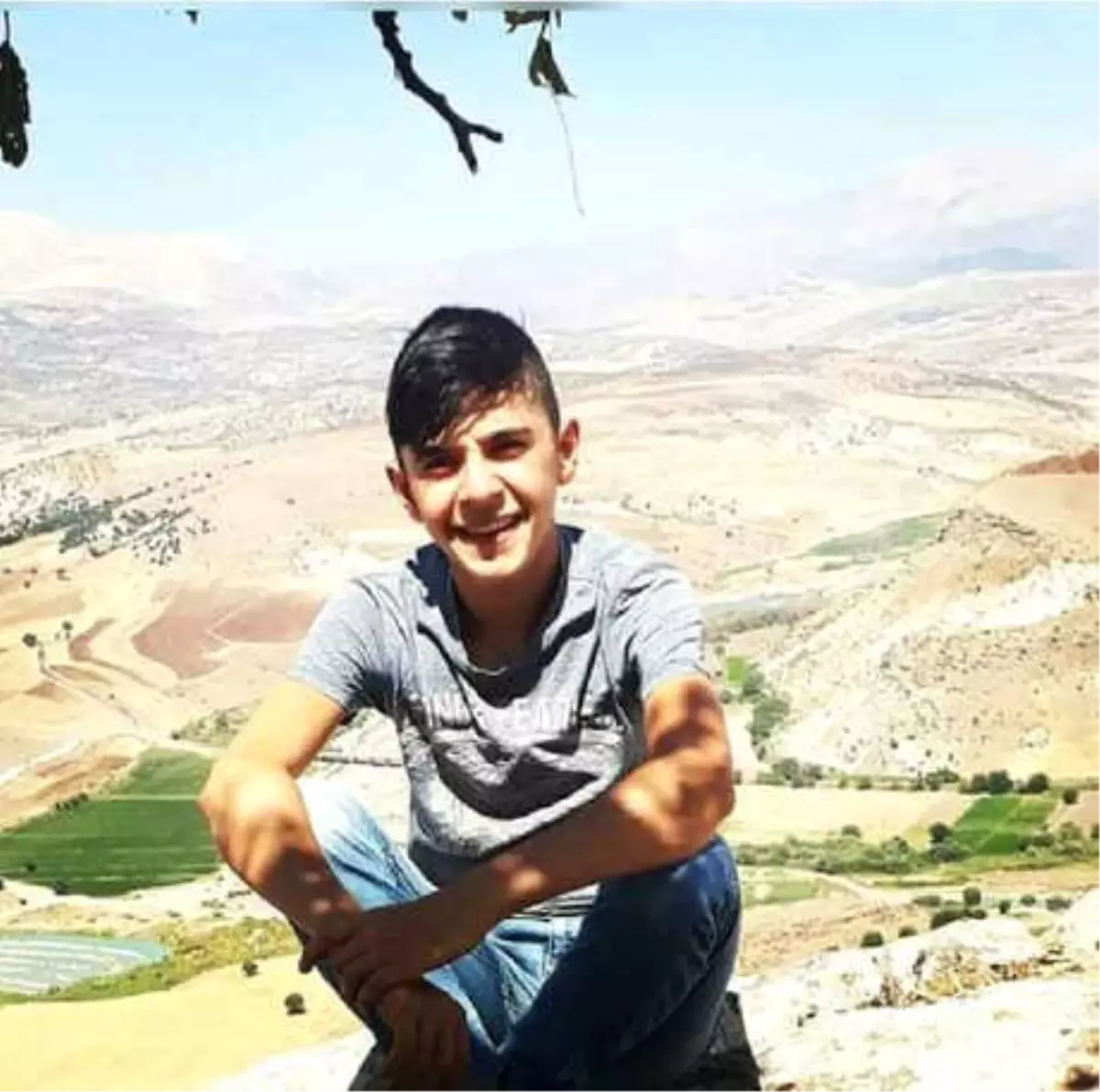 Otomobilin Çarptığı Motosikletin Ehliyetsiz Sürücüsü Öldü