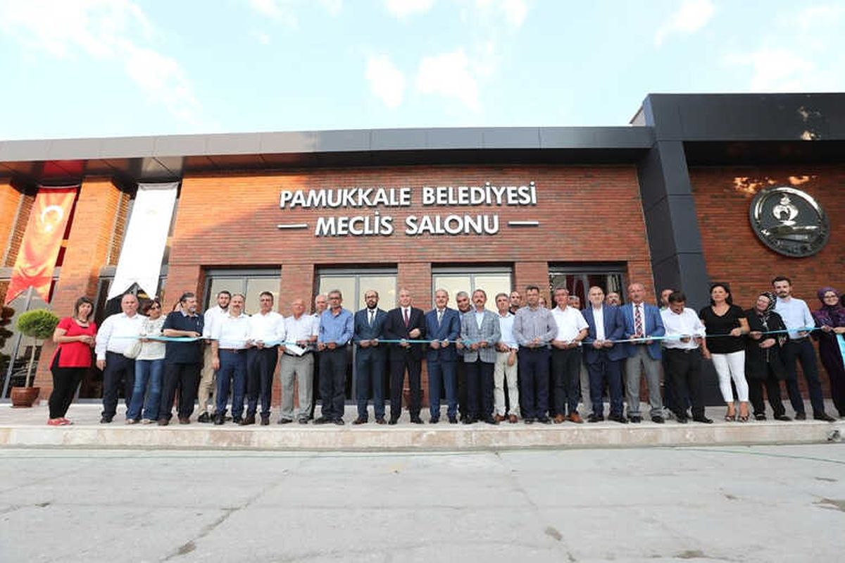 Pamukkale Belediyesi\'nin Yeni Meclis Salonu Törenle Açıldı