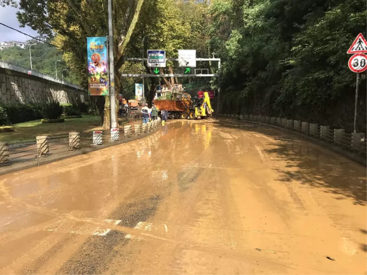 Sarıyer Çayırbaşı Tüneli Aşırı Yağış Nedeniyle Kapatıldı