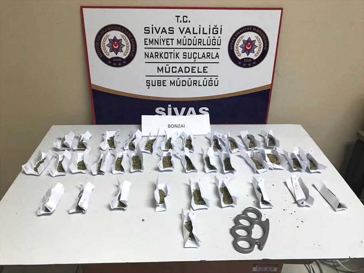 Sivas\'ta Uyuşturucu Operasyonu