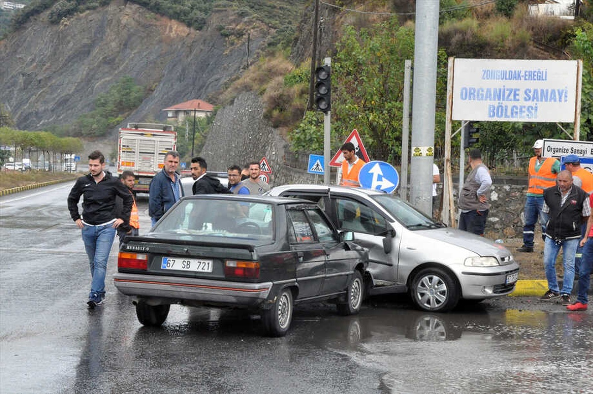Zonguldak\'ta Trafik Kazası: 1 Yaralı