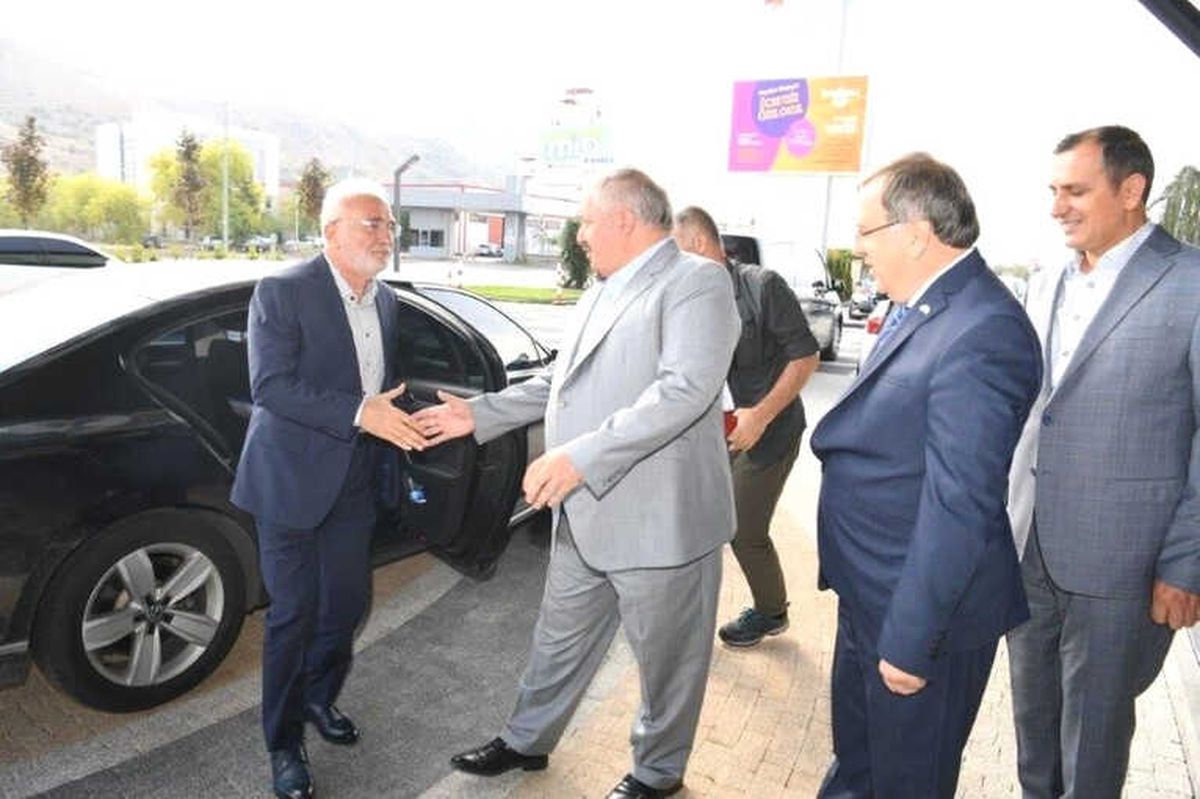 AK Parti Milletvekilleri Kayseri Osb\'yi Ziyaret Etti