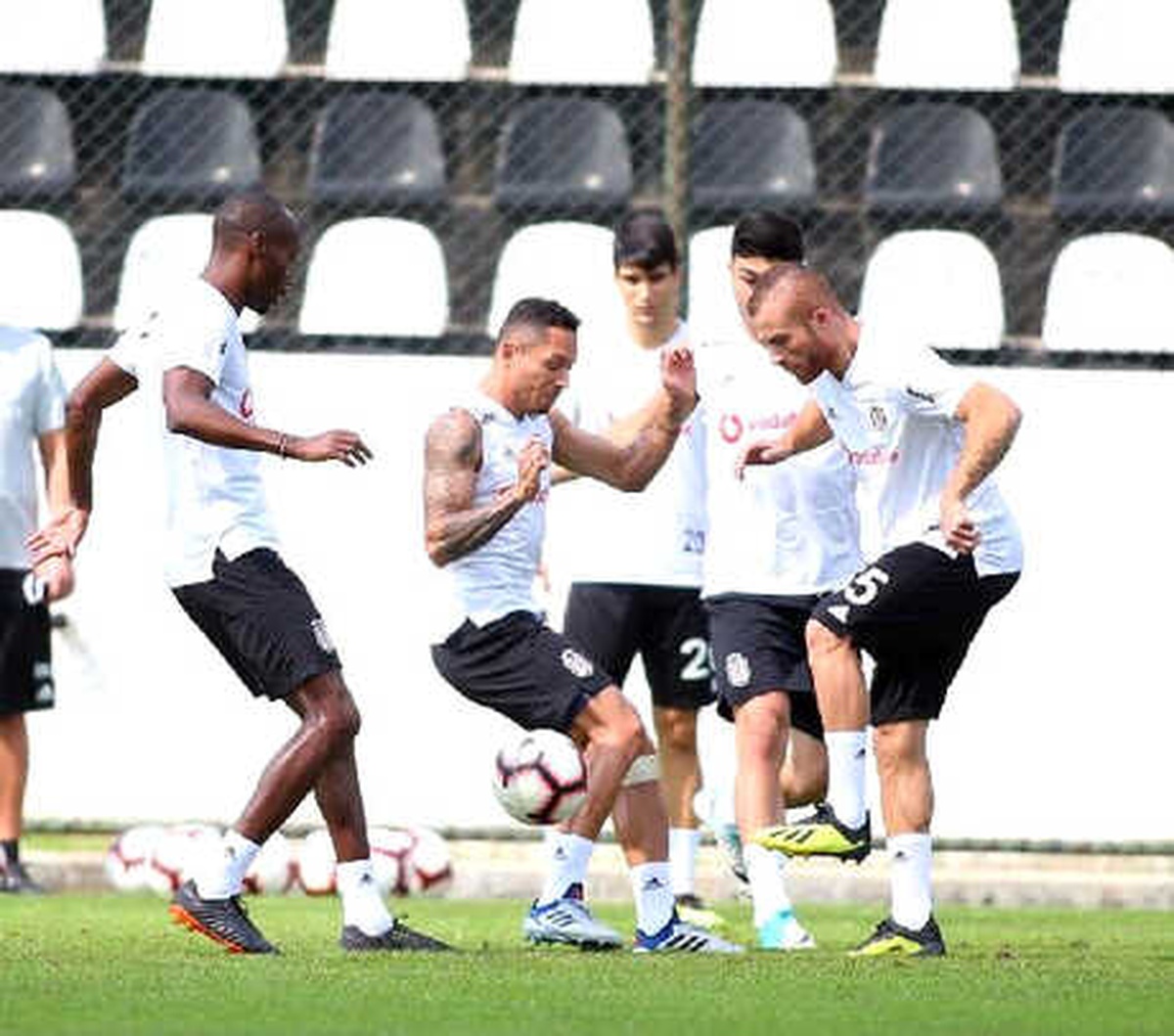 Beşiktaş, Evkur Yeni Malatyaspor Hazırlıklarını Sürdürdü