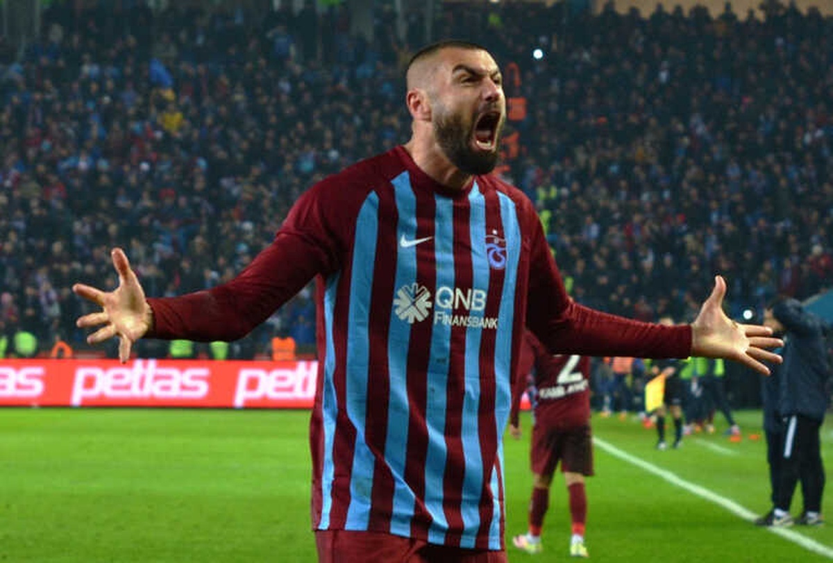 Burak Yılmaz, Trabzonspor\'u Tff\'ye Şikayet Etti