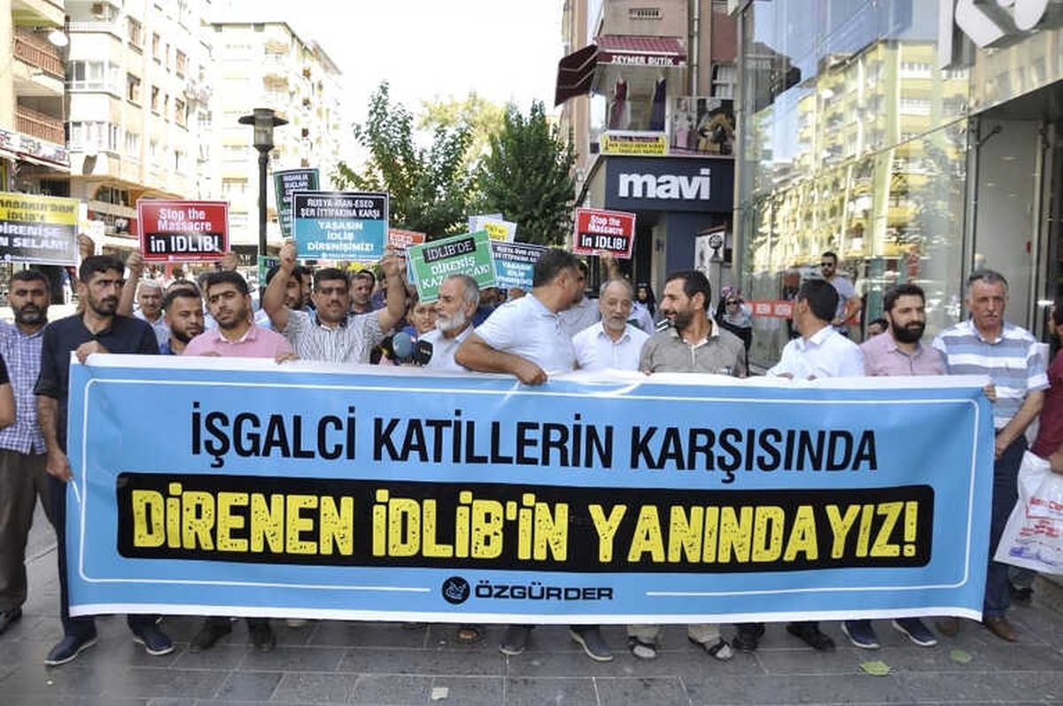 Diyarbakır\'da \'İdlib\' Protestosu