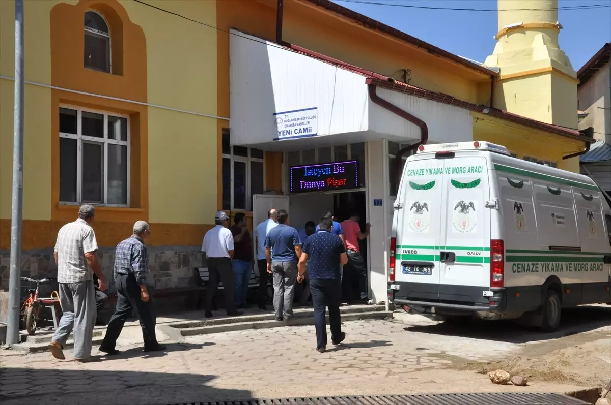 Düğünde Ateş Ederken Başından Vurulan Doktor Defnedildi