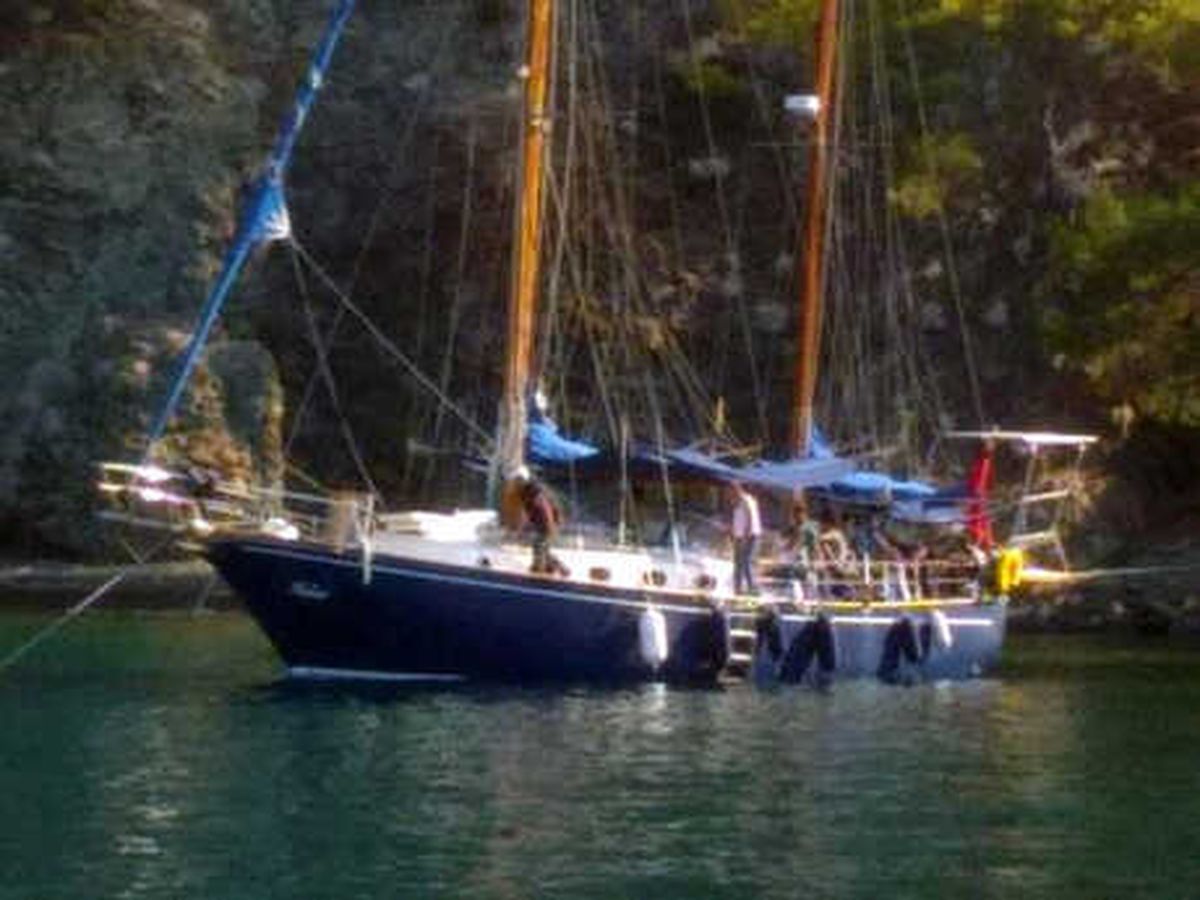 Fethiye\'de Kaçaklardan 5 Bin Dolar Alan 2 Organizatör ile 73 Göçmen Yakalandı