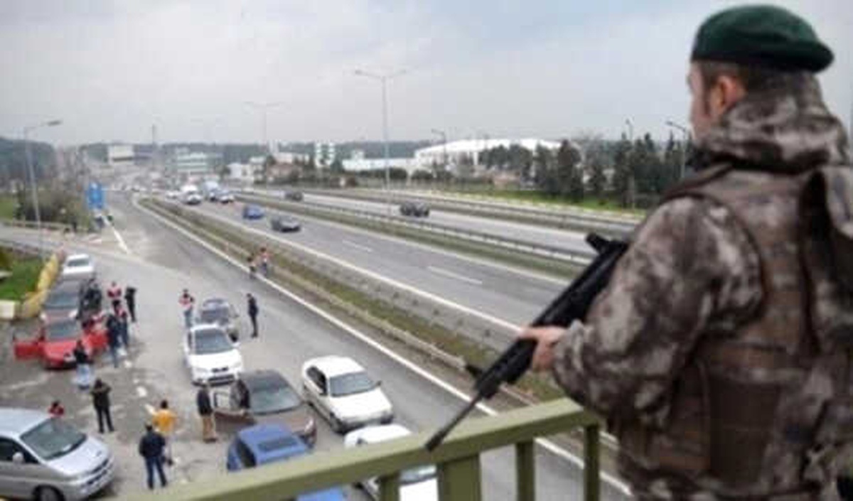 İstanbul\'un Tüm İlçelerinde Asayiş Uygulaması