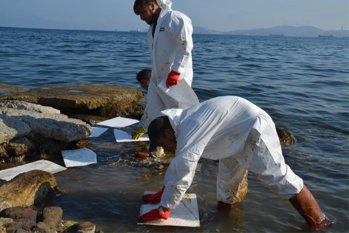İzmir\'de Deniz Kirliğinin Nedeni Tespit Edildi