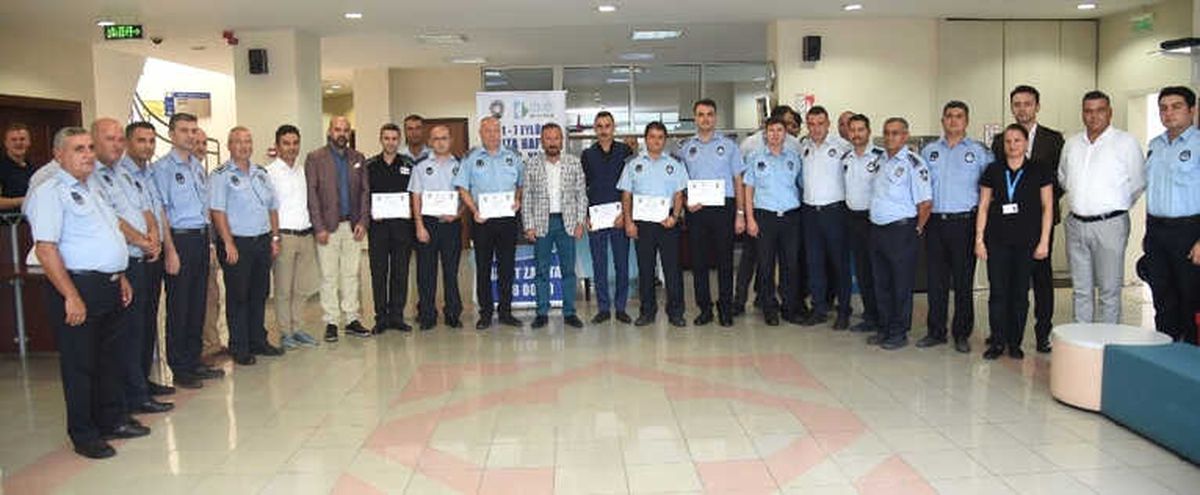 İzmit Belediyesi\'nde Yılın Personelleri Ödüllendirildi