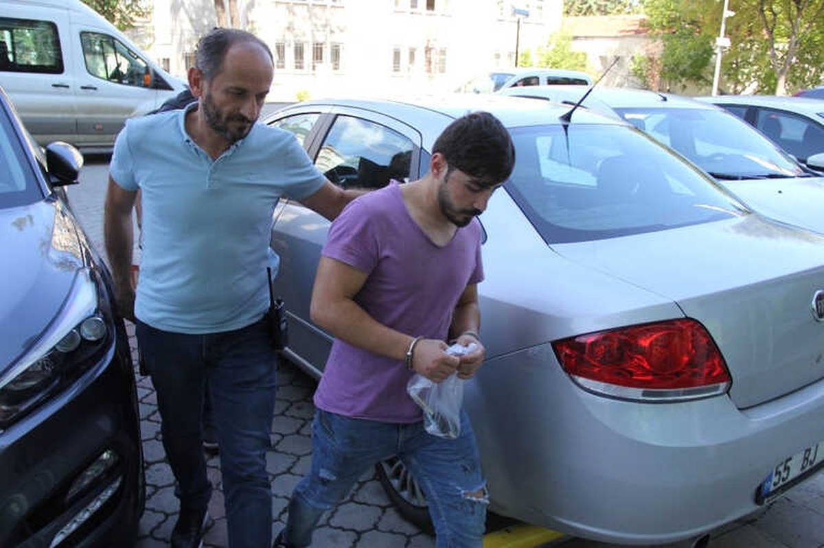 Kavgayı Ayıran Polisi Kazara Bıçaklayan Iraklı Tutuklandı