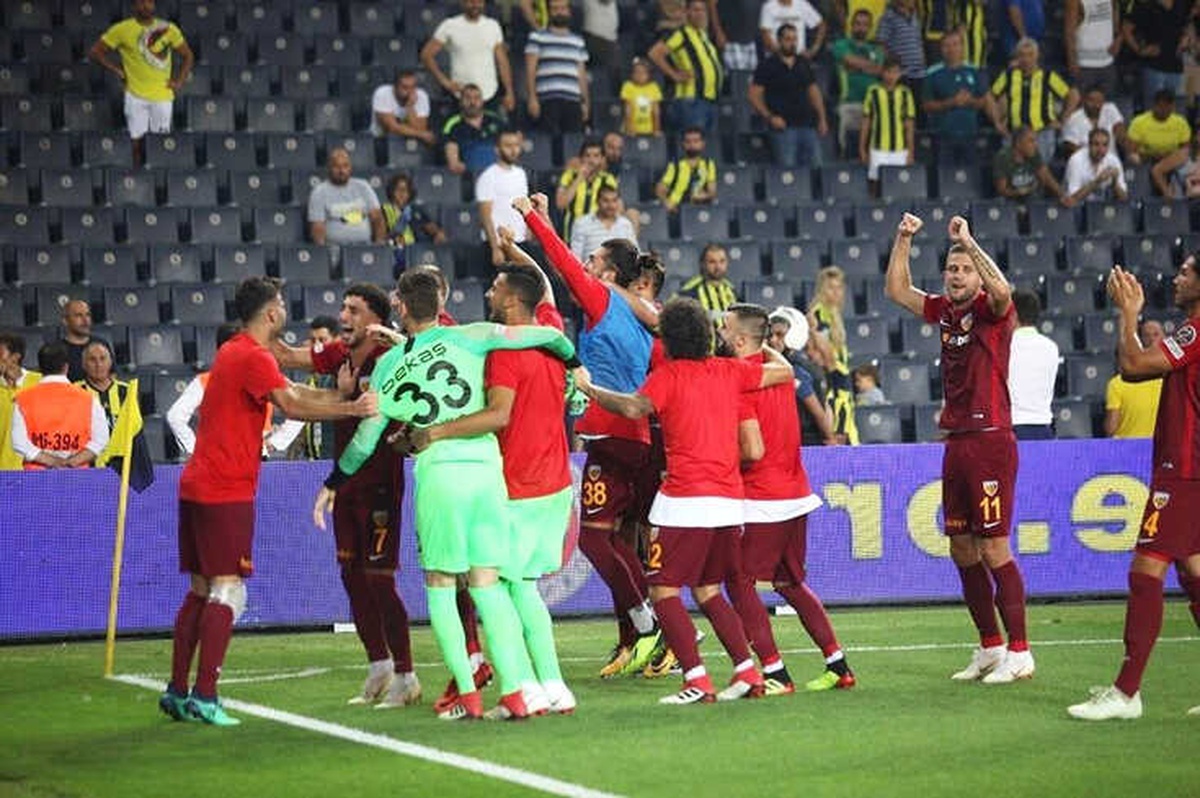 Kayserispor\'da Fenerbahçe Galibiyetinin Primi Belli Oldu