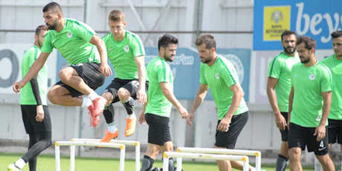 Konyaspor, Fenerbahçe Hazırlıklarını Sürdürüyor