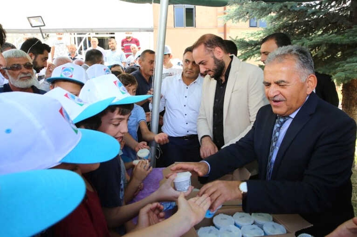 Melikgazi Belediye Başkanı Büyükkılıç, Tavlusun Mahallesi Halkı ile Buluştu