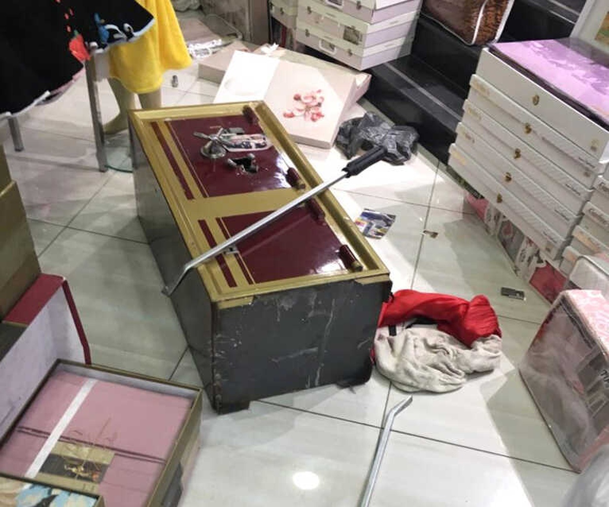Moldovyalı Kasa Hırsızları Suçüstü Yakalandı
