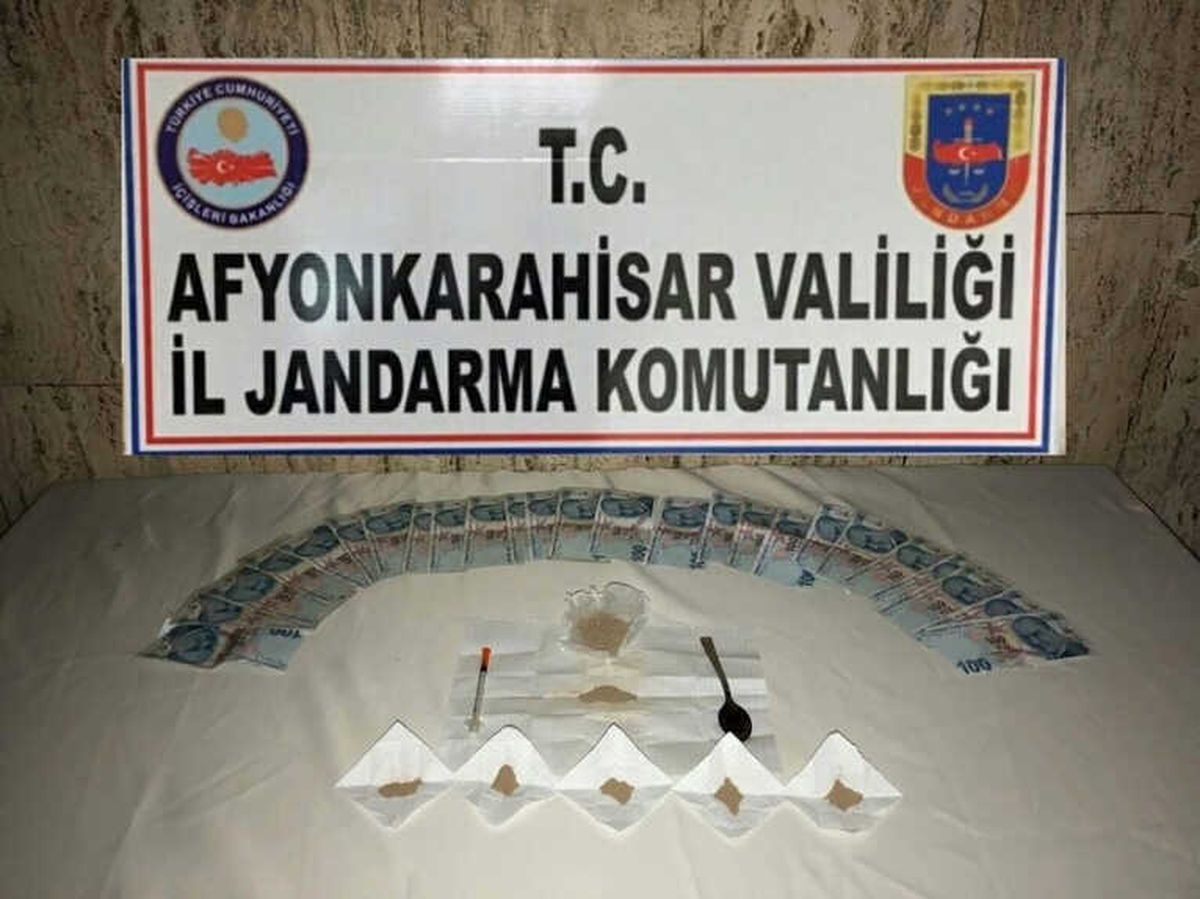 Şüpheli Şahsın Üzerinden Eroin Çıktı