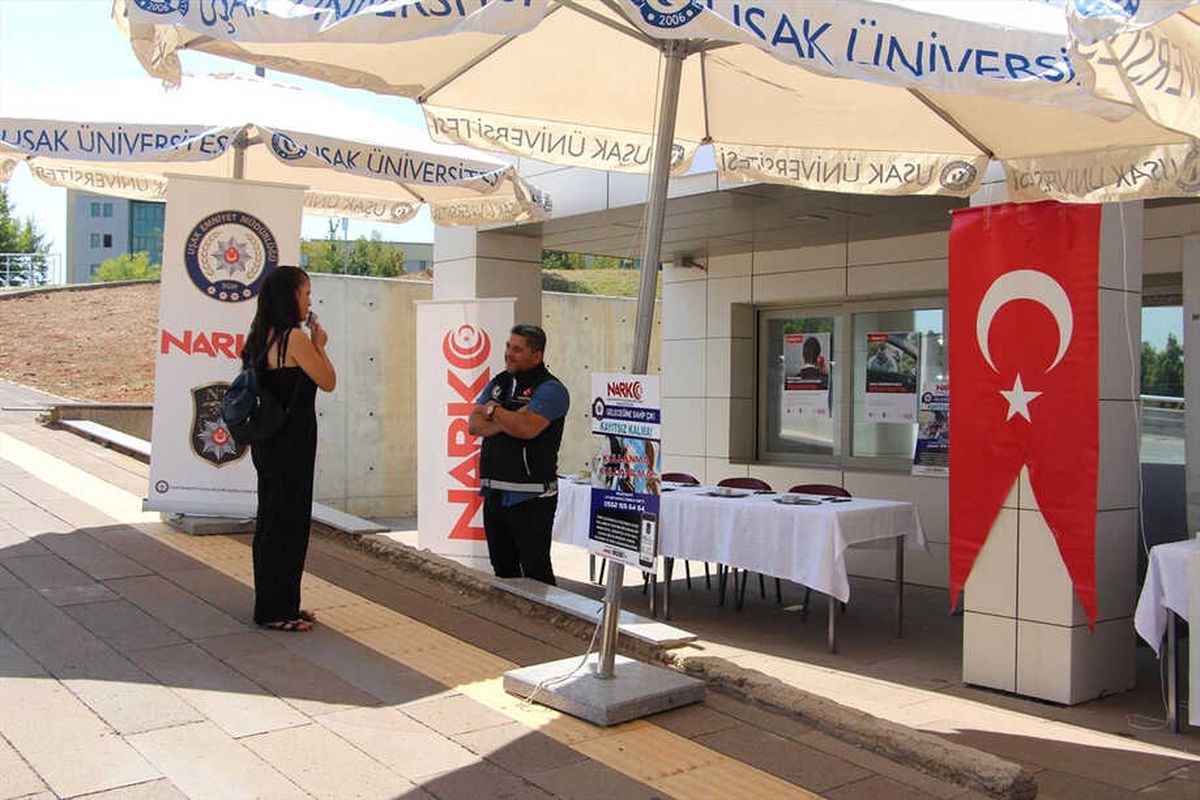 Uşak\'ta Öğrenciler Terör Konusunda Bilgilendrildi