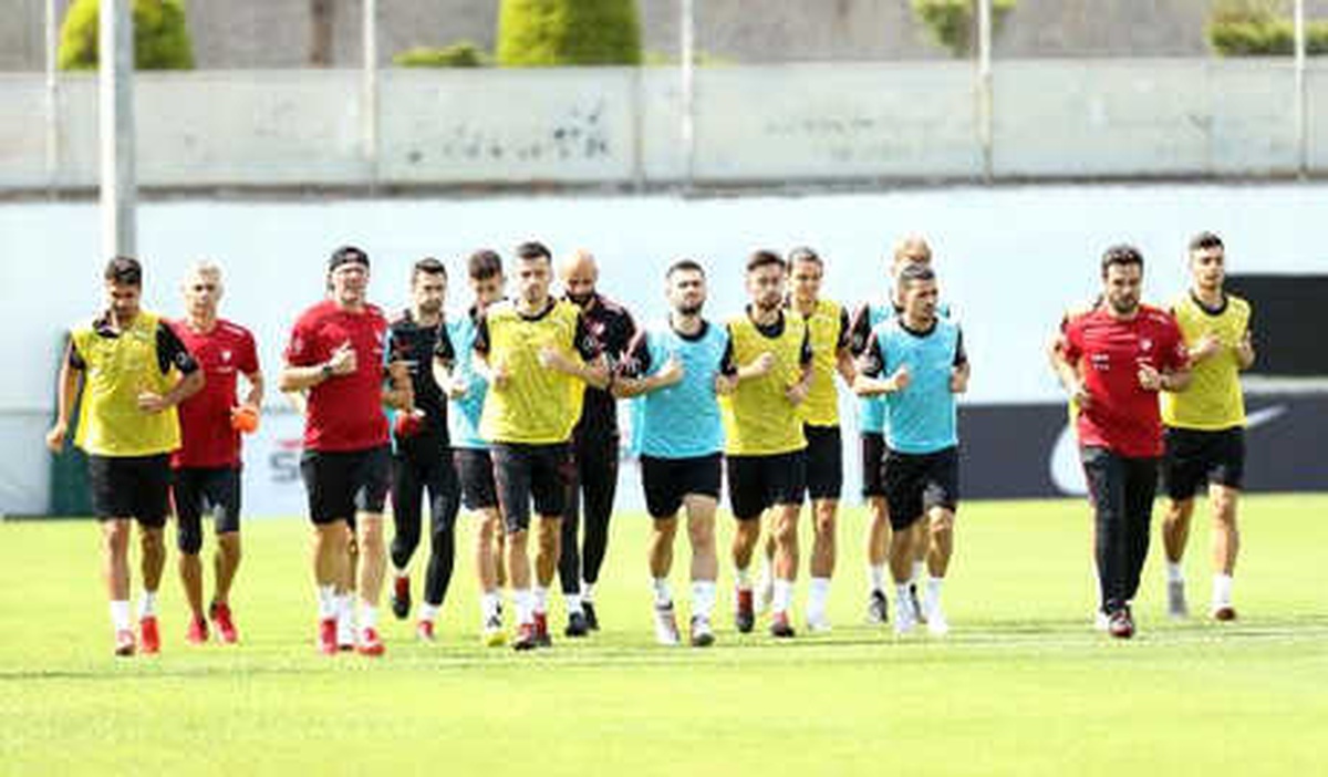 A Milli Futbol Takımı, Trabzon\'da Çalıştı