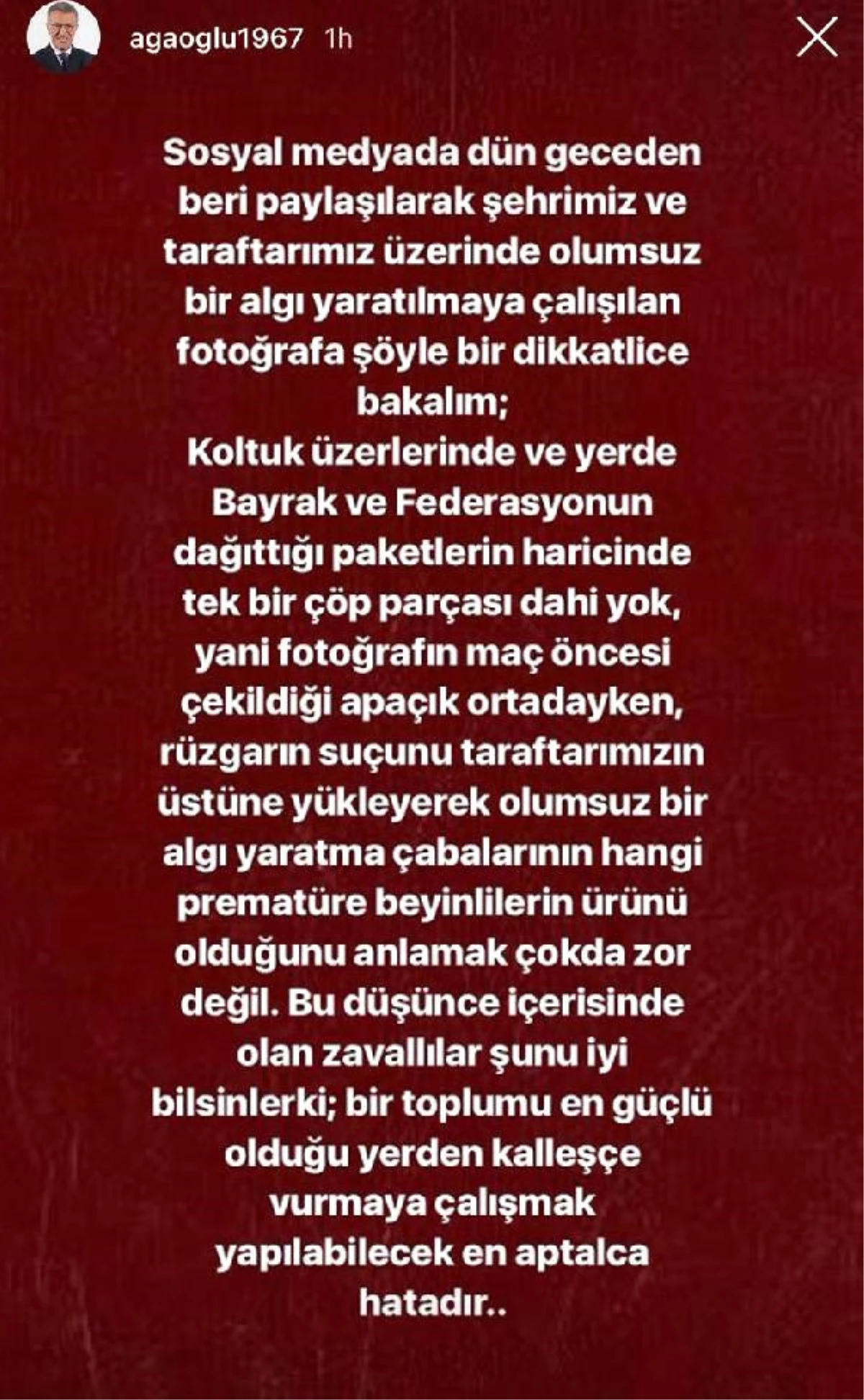 Ahmet Ağaoğlu\'ndan \'Bayrak\' Sitemi