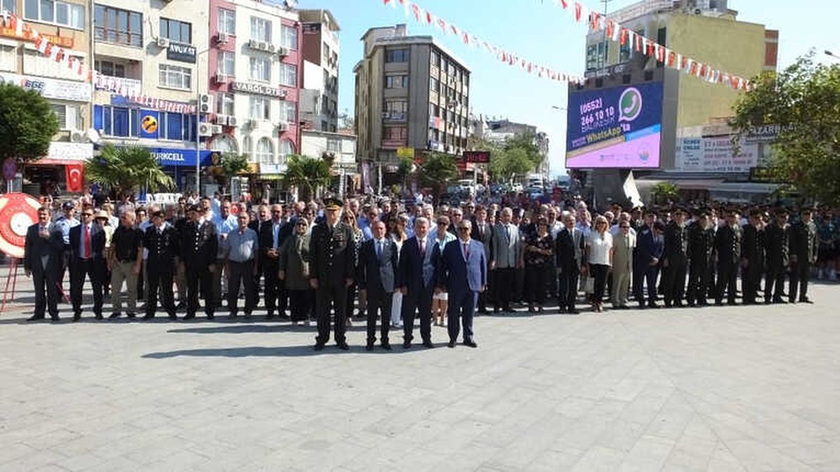 Burhaniye\'de Kurtuluş Coşkusu