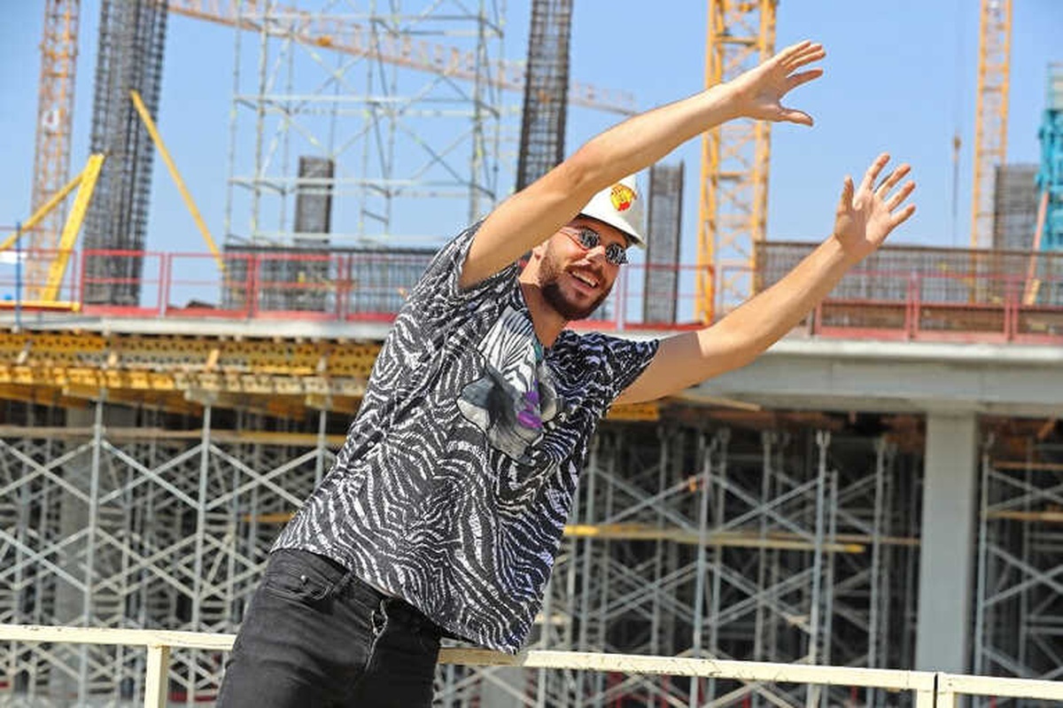 Göztepe\'nin Yenileri Stadyum İnşaatını Gezdi