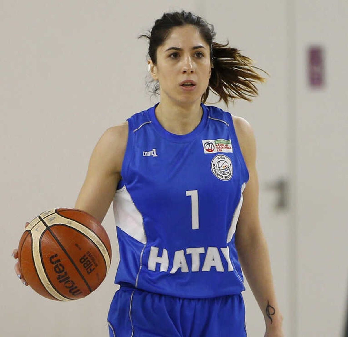 Özge Yavaş Fenerbahçe\'de