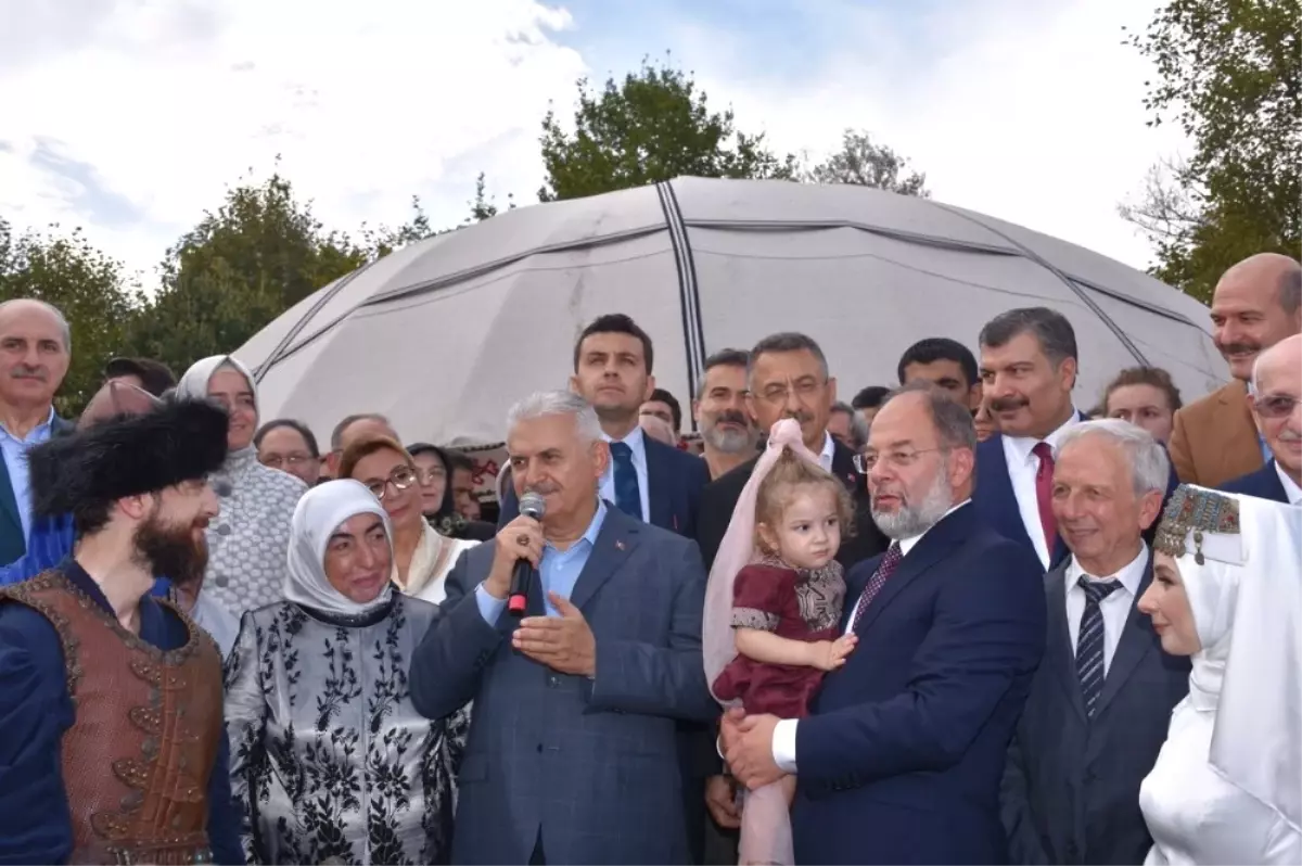 Recep Akdağ\'ın Oğlu, Oba Düğünüyle Evlendi