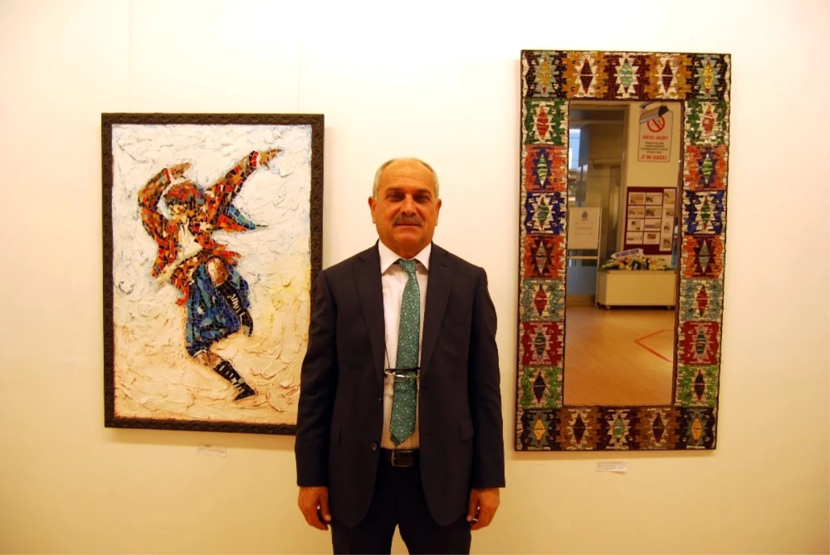 Sanko Sanat Galerisi\'nde Mozaik Sergisi