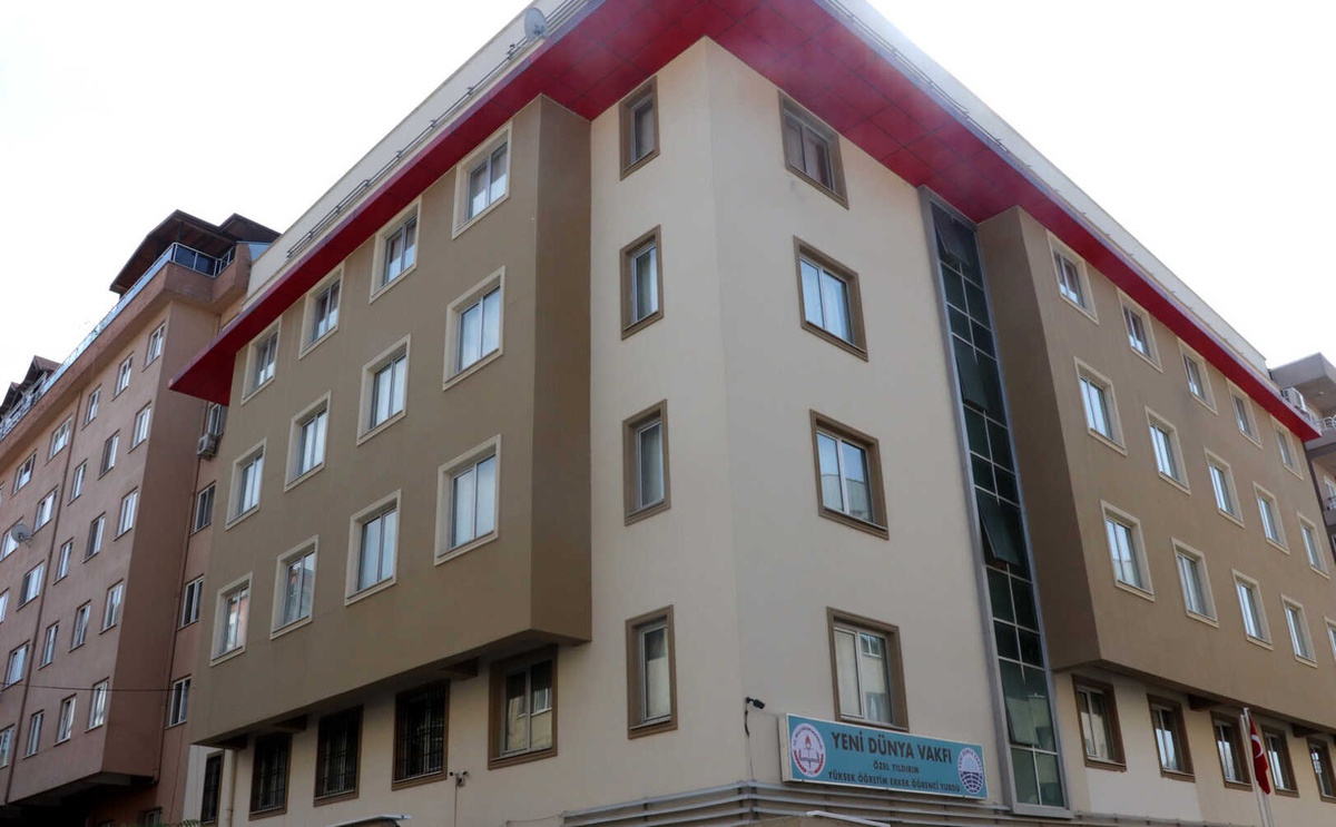 Yeni Dünya Vakfı Bursa Temsilciliğinden Yıldırım\'a Nitelikli Yurt!