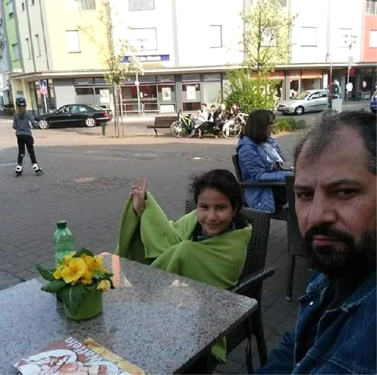 Almanya\'da Kaza Yapan Baba ile Kızı Öldü
