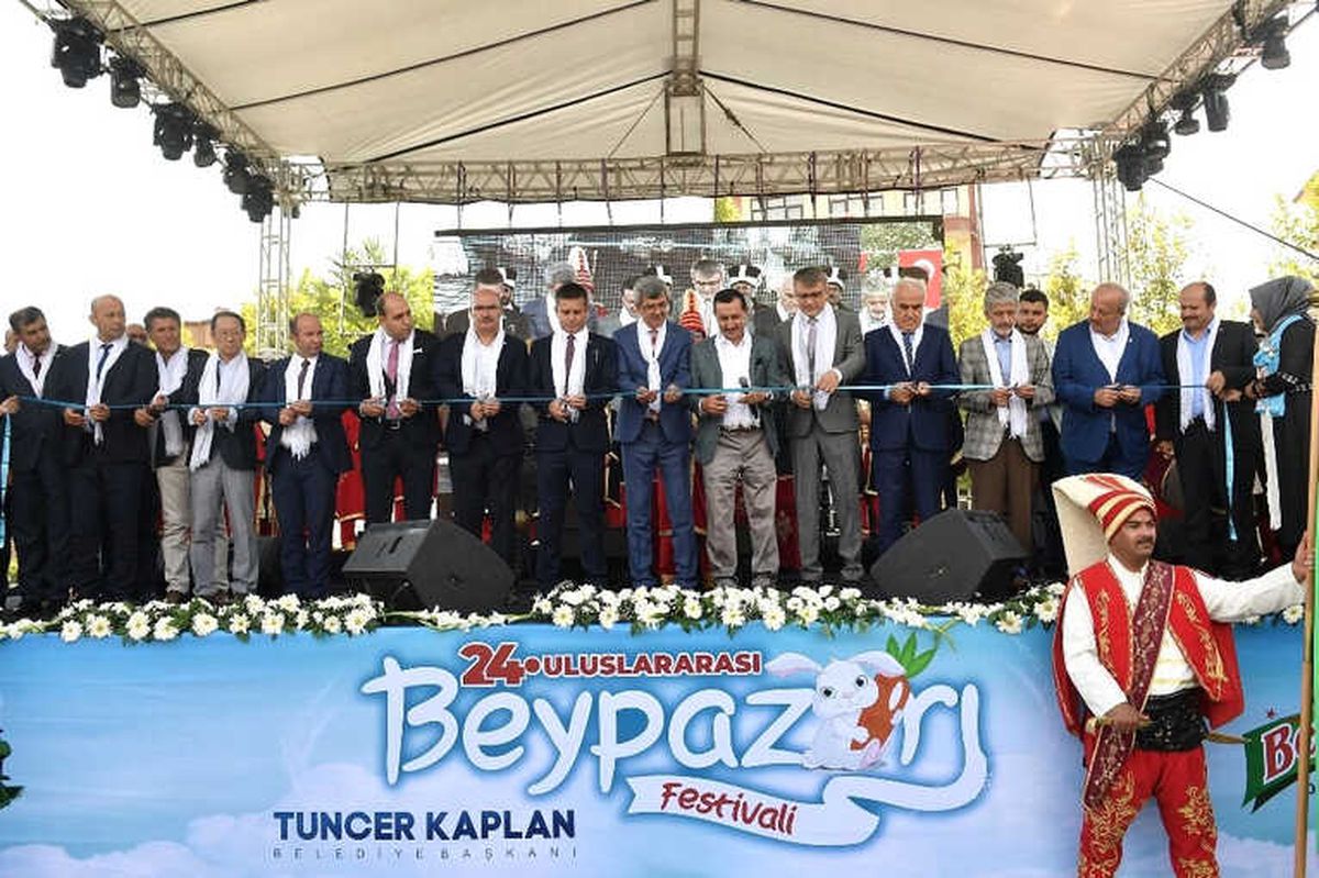 Ankara Büyükşehir Belediye Başkanı Tuna, Uluslararası Beypazarı Festivali\'ne Katıldı