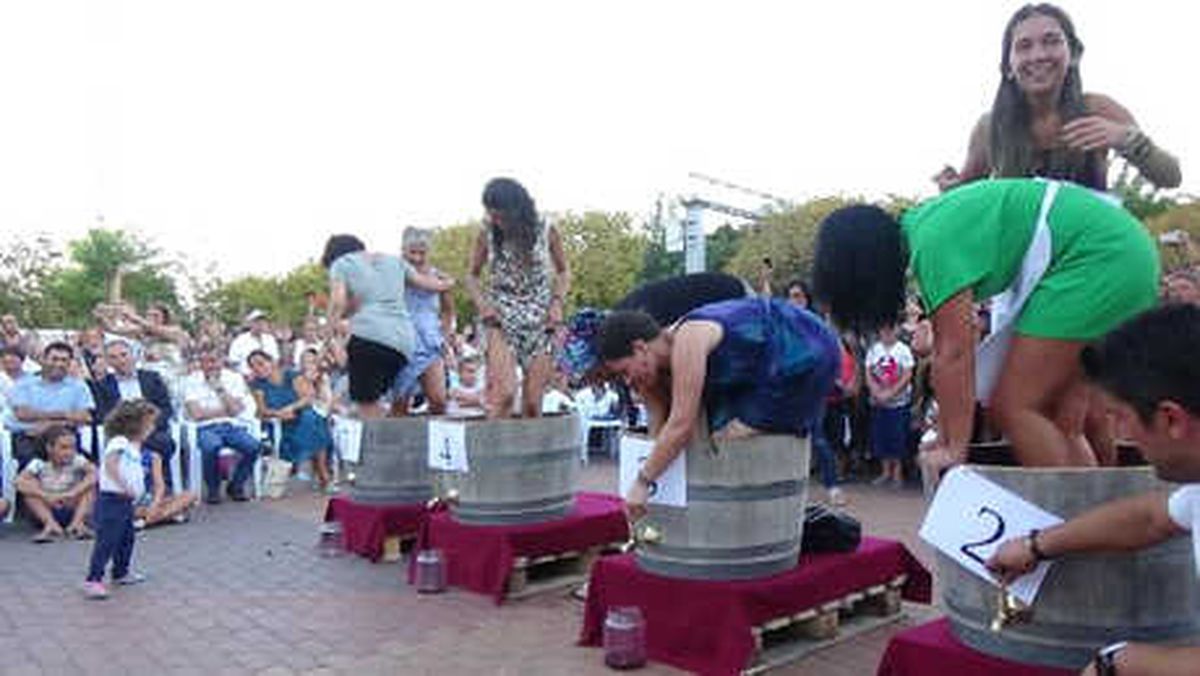 Bozcaada Bağbozumu Festivali Renkli Geçti