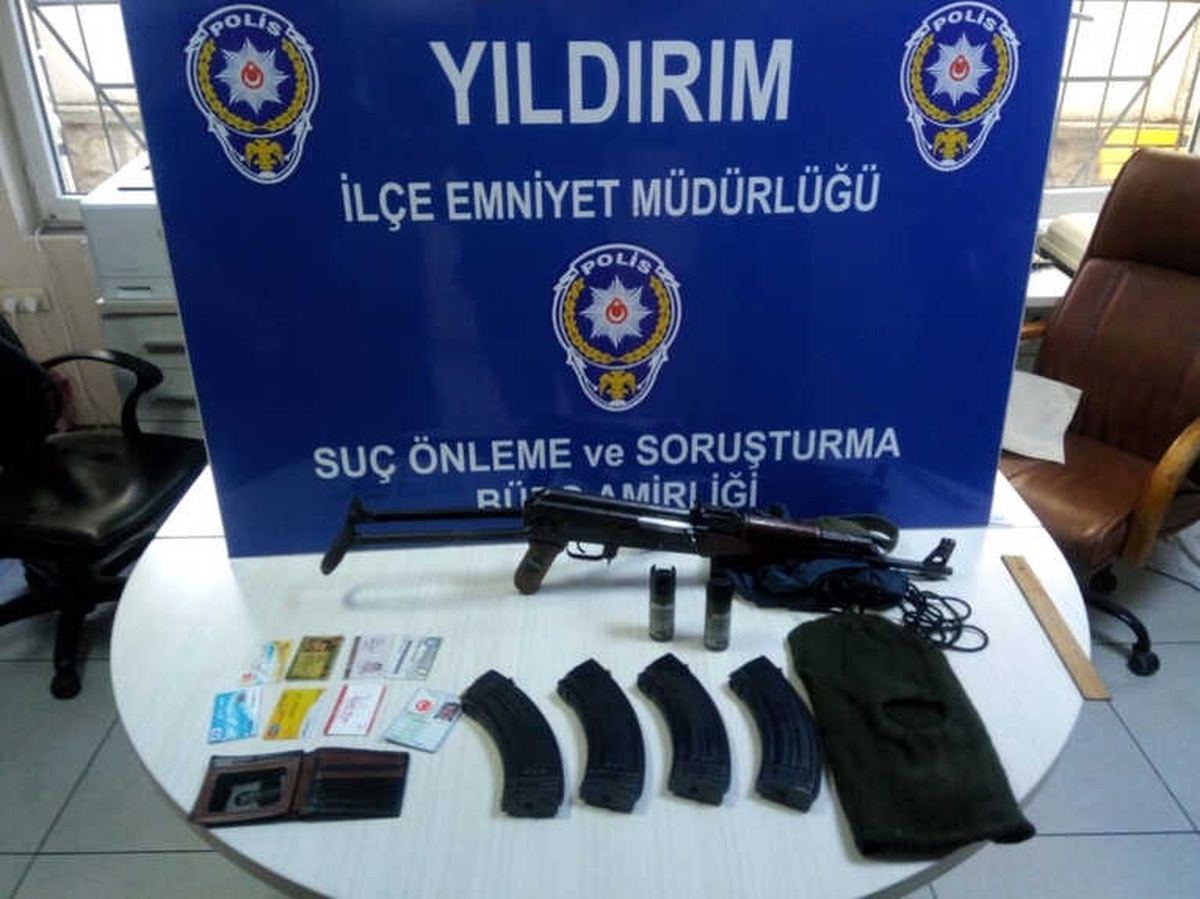 Gelin Arabası ve Kalaşnikoflu Soyguncunun İfadesinden İlk Ayrıntılar