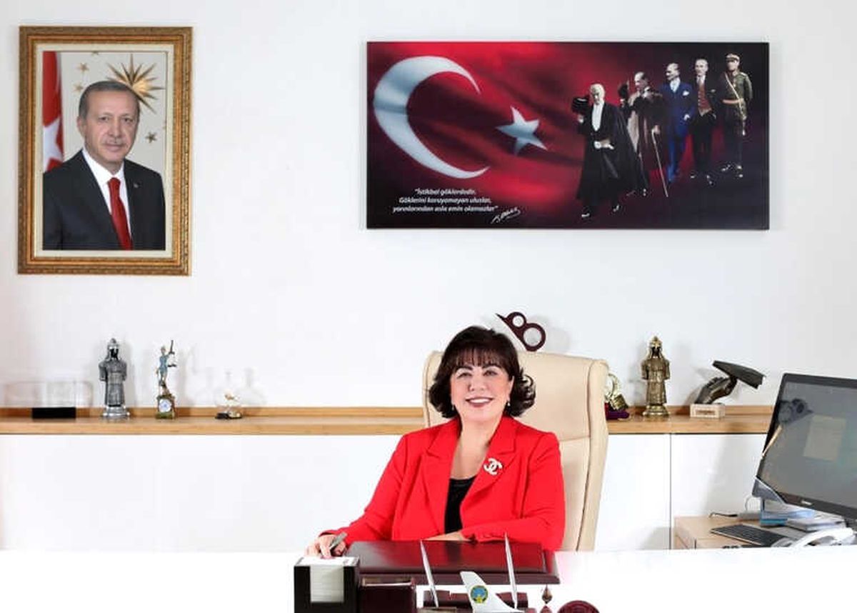 İstanbul ve Antalya Havalimanları Ağustos\'ta Yüksekten Uçtu