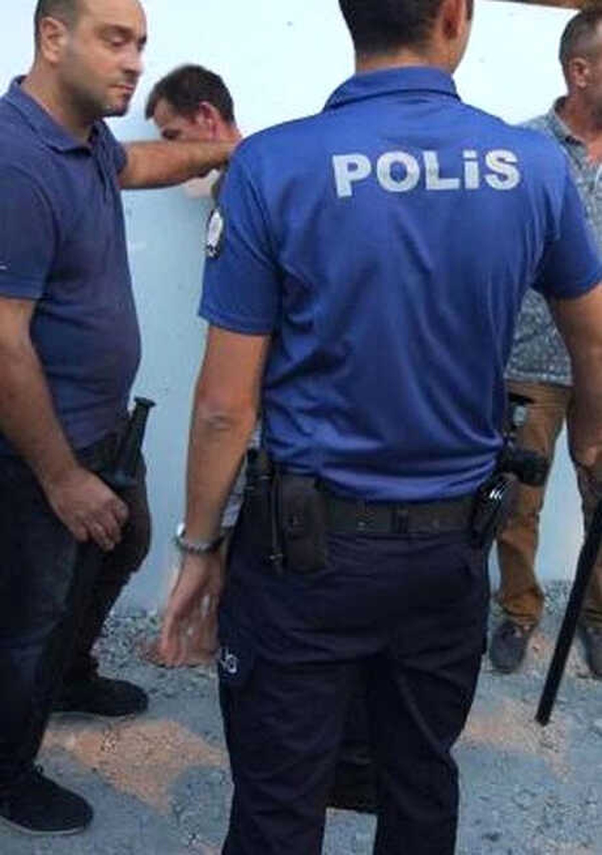 İzmir\'de, Çocuğu Taciz Etmek İsterken Yakalandı