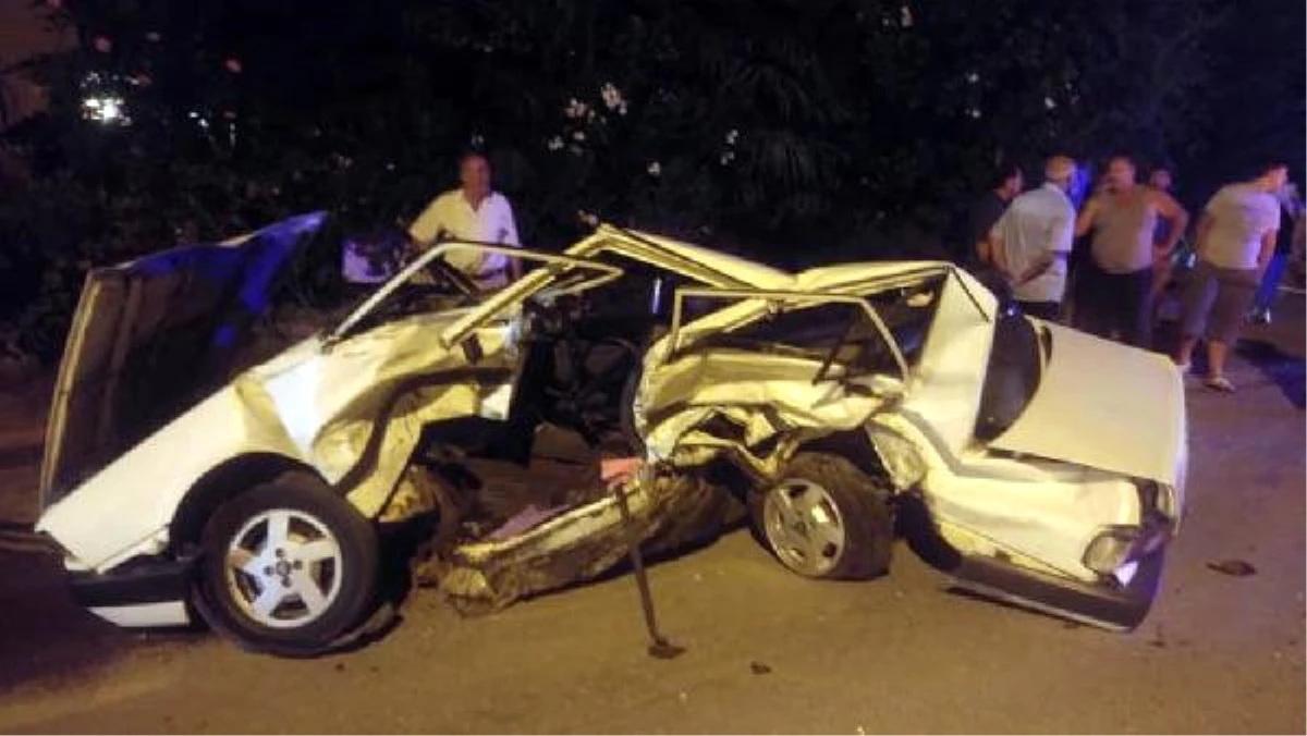Kazada Hurdaya Dönen Otomobilin Sürücüsü Öldü