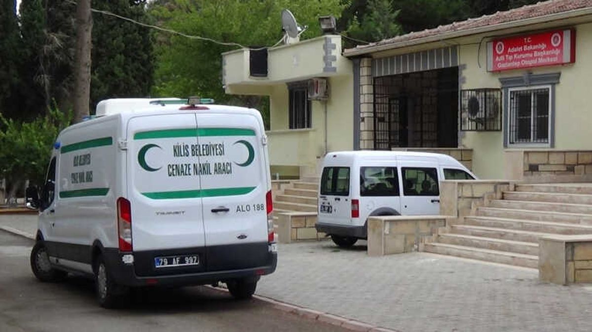 Kilis\'te Yangında Ölen Suriyeli Çocuğun Otopsisi Tamamlandı