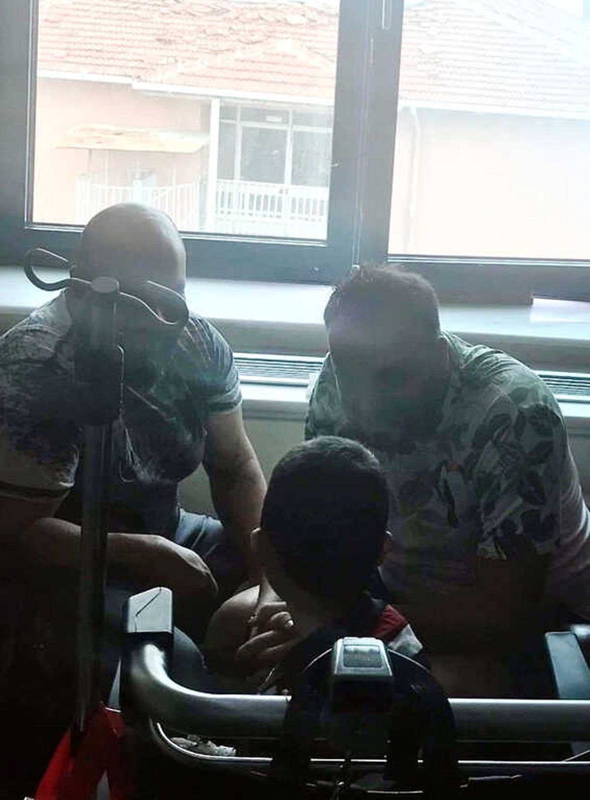 KKTC\'li Bakandan Kalp Hastası Minik Barış\'a Anlamlı Ziyaret