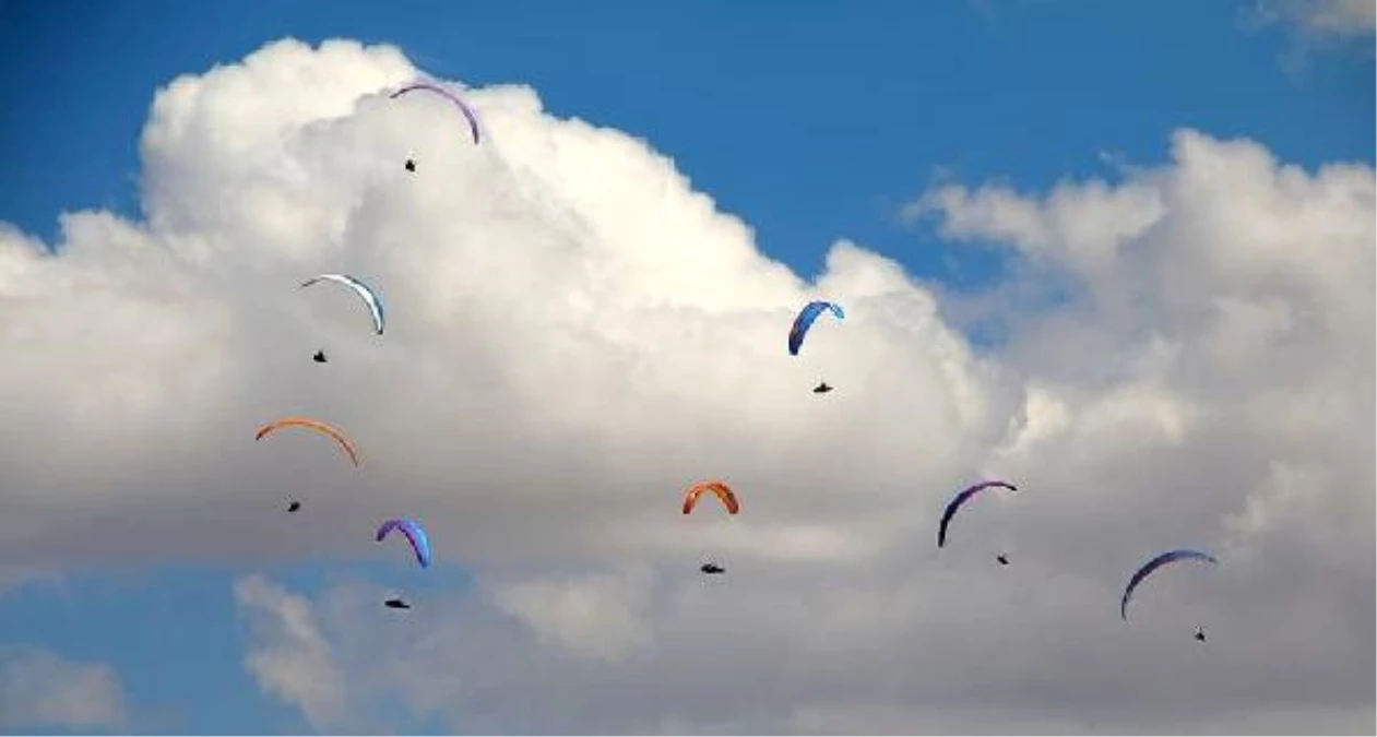 Paragliding World Cup Yamaç Paraşütü Dünya Kupası Aksaray\'da Başladı