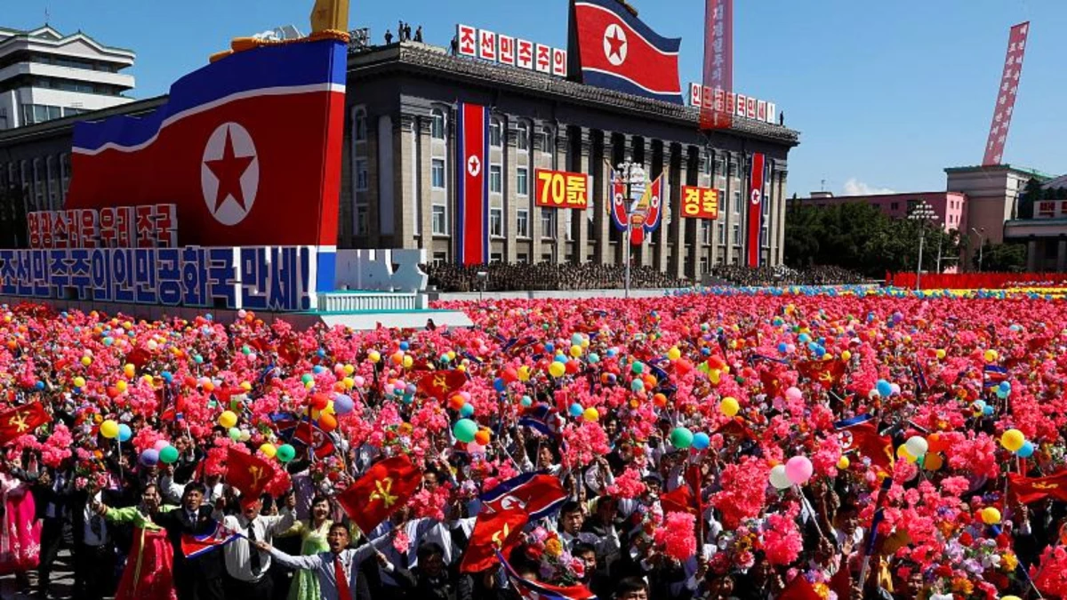 Video - Kuzey Kore 70\'inci Yılını Kutladı, Törende Balistik Füzeler Sergilenmedi