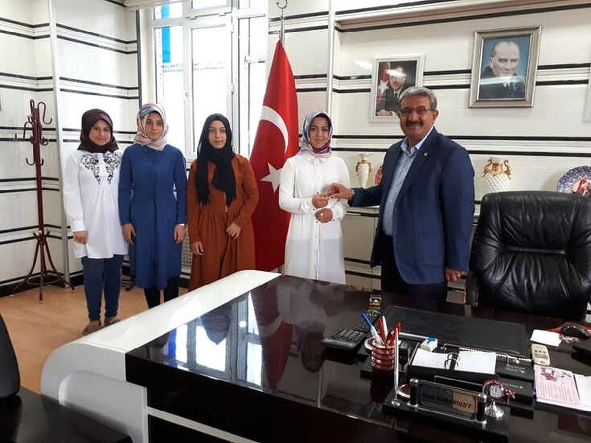 Altıntaş\'ta Kazanan Öğrenciler Ödüllendirildi